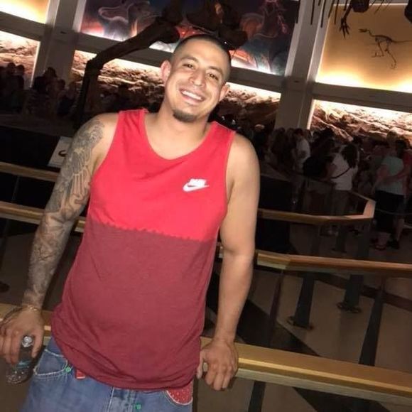 Meet your Posher, Fernando - Picture 1 of 1